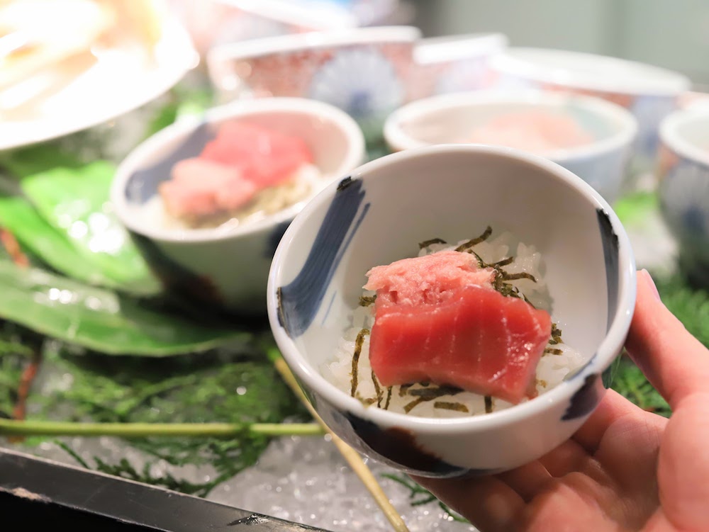 ANAインターコンチネンタルホテル東京「カスケイドカフェ」のディナービュッフェ|鮪丼