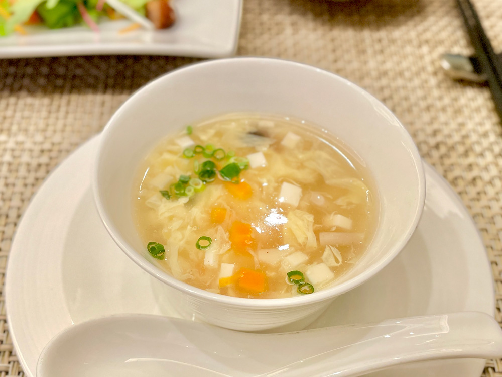ヒルトン東京ベイ「王朝」のデザートビュッフェ付きランチ｜中華スープ